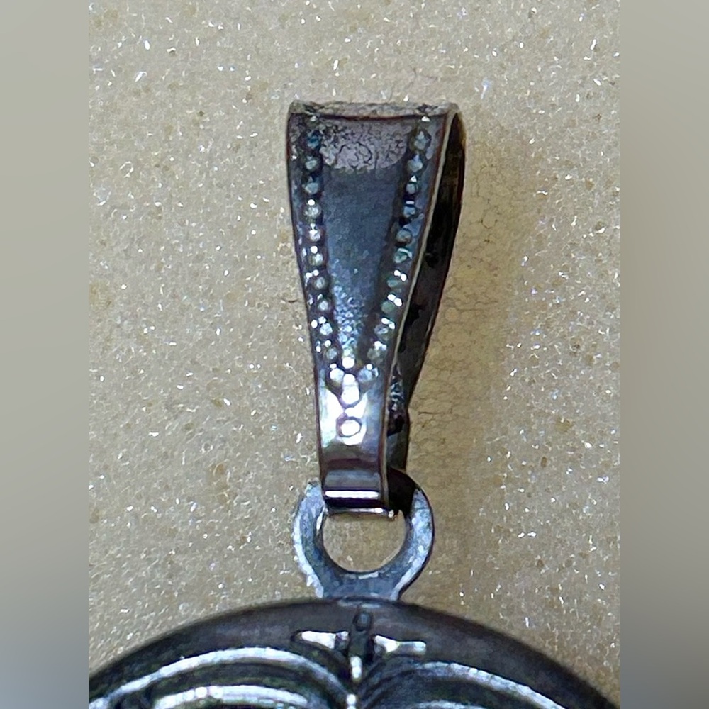 Floral Locket Pendant in Silver Tone - Picture 3 of 8